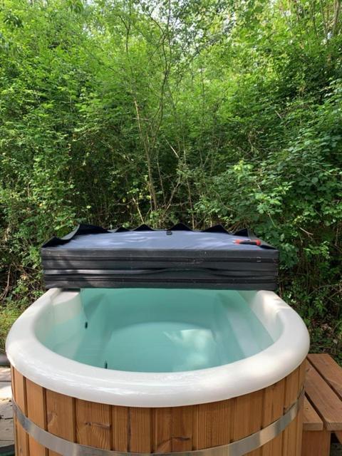 Dgg Woodland Escape Hotel South Barrow Buitenkant foto