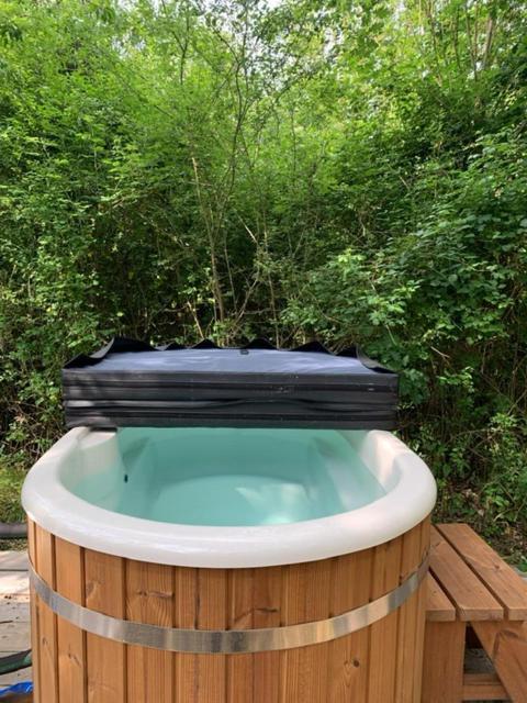 Dgg Woodland Escape Hotel South Barrow Buitenkant foto